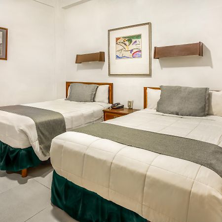 Hotel Urdinola Saltillo Buitenkant foto