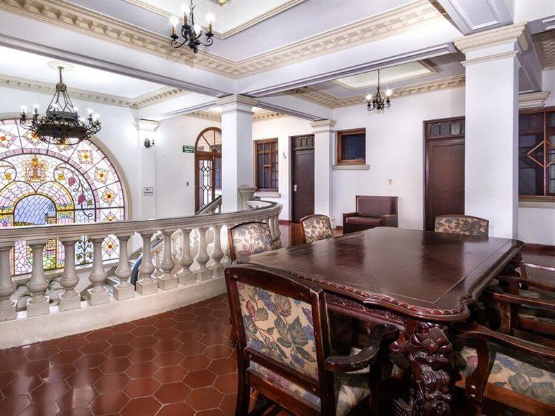 Hotel Urdinola Saltillo Buitenkant foto