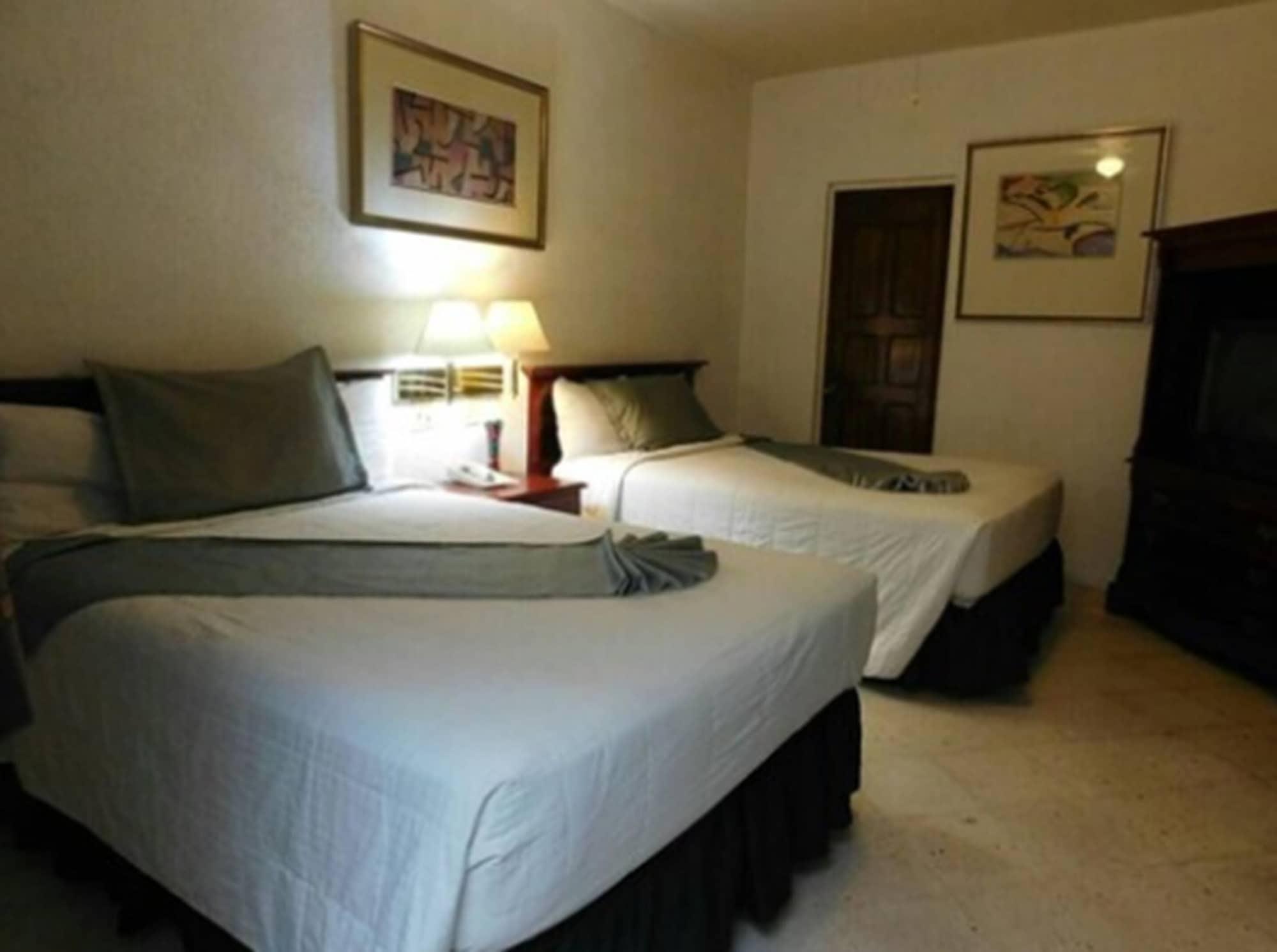 Hotel Urdinola Saltillo Buitenkant foto