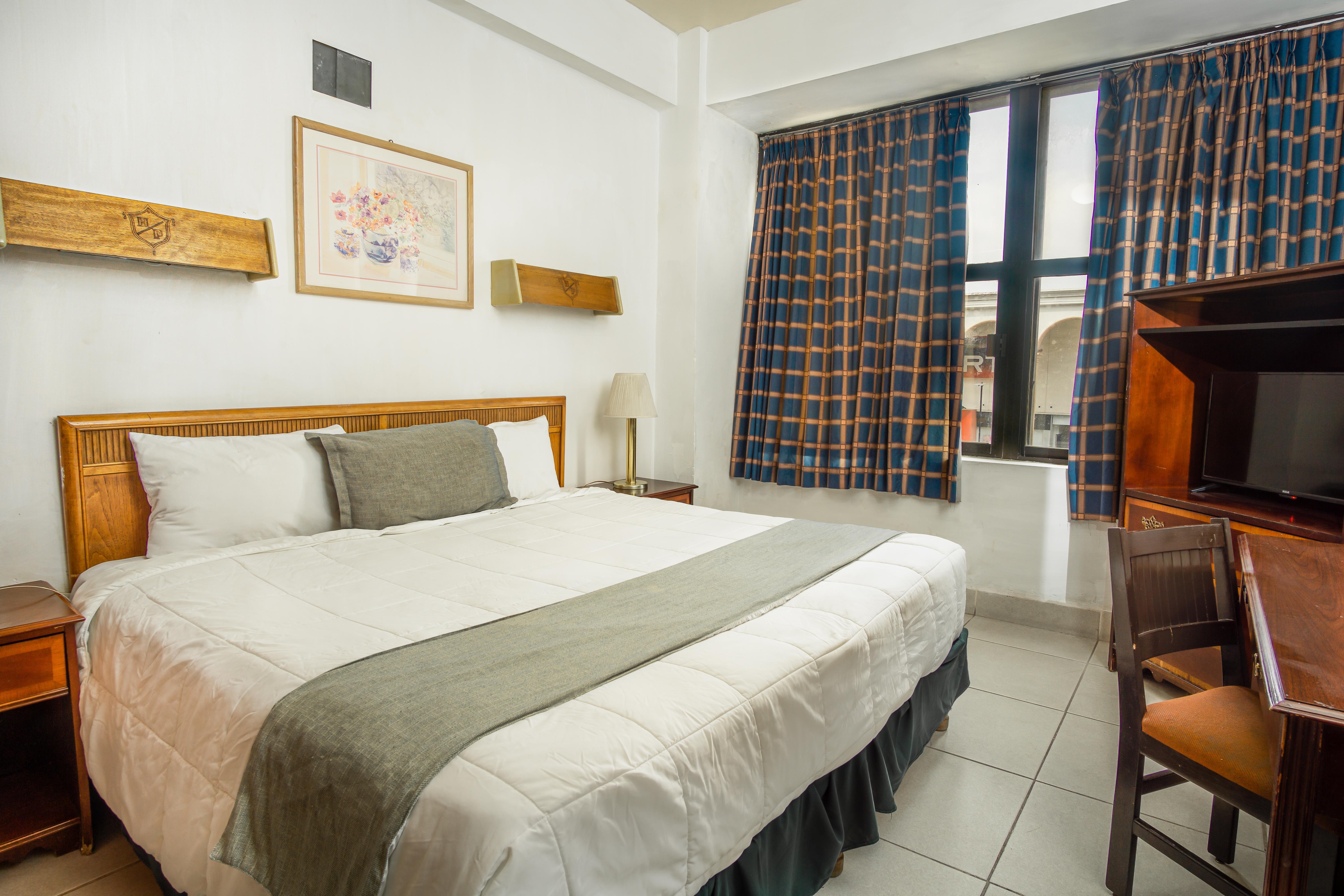 Hotel Urdinola Saltillo Buitenkant foto