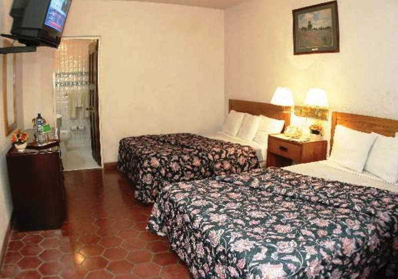 Hotel Urdinola Saltillo Buitenkant foto
