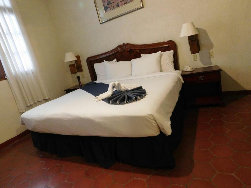 Hotel Urdinola Saltillo Buitenkant foto