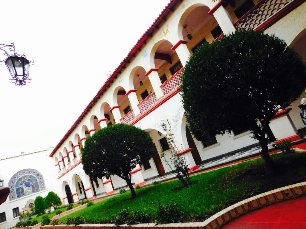 Hotel Urdinola Saltillo Buitenkant foto