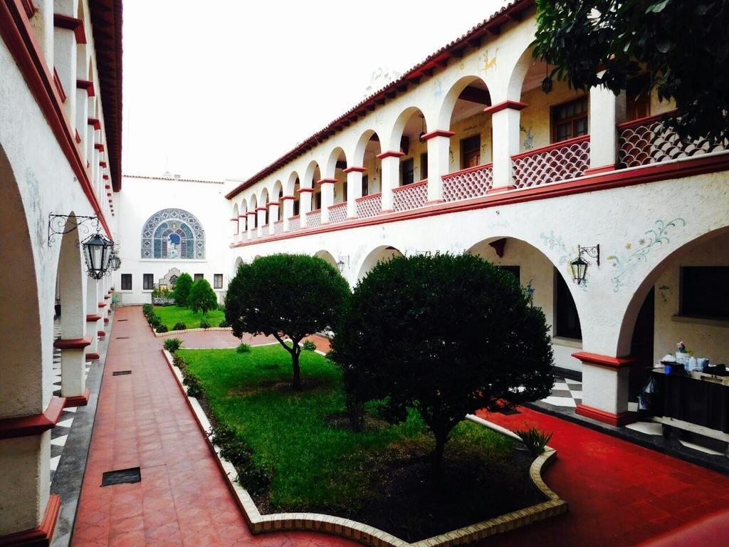 Hotel Urdinola Saltillo Buitenkant foto