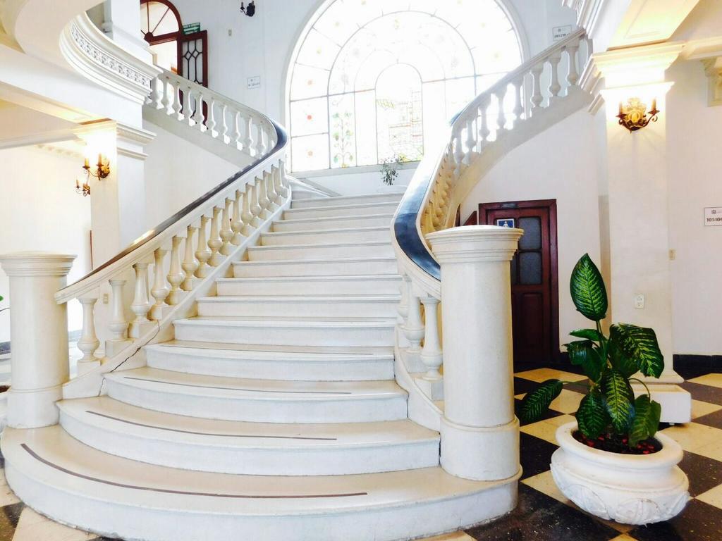 Hotel Urdinola Saltillo Buitenkant foto