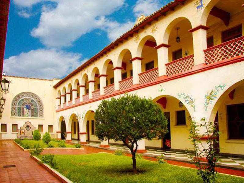 Hotel Urdinola Saltillo Buitenkant foto