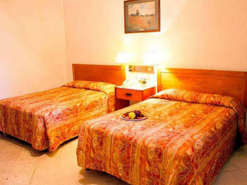 Hotel Urdinola Saltillo Buitenkant foto